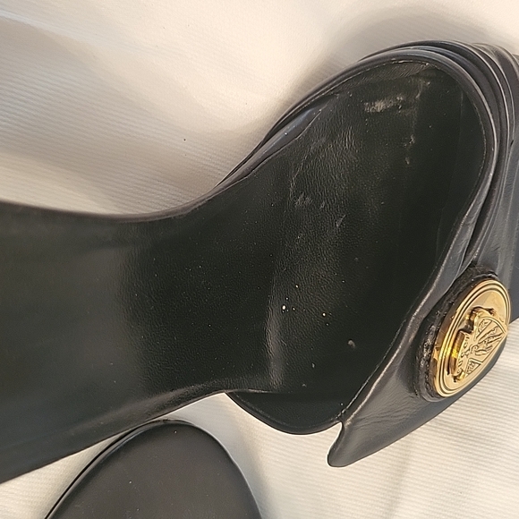 Gucci Black Leather Slide Sandals with Gold Medallion - Picture 7 of 11